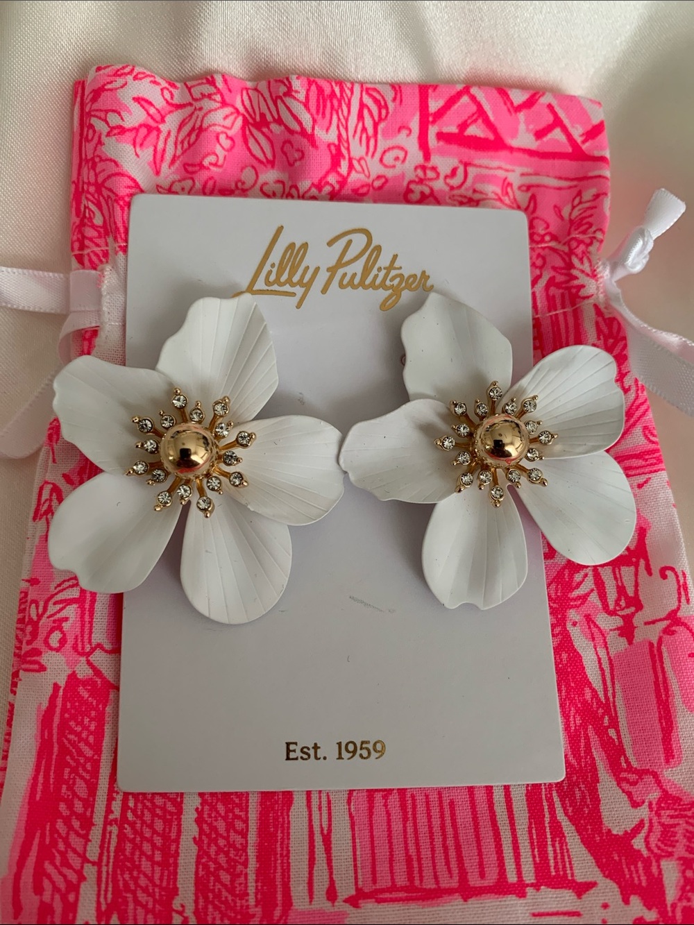 Lilly Pulitzer White Petal Flower Earrings with Gold Centers